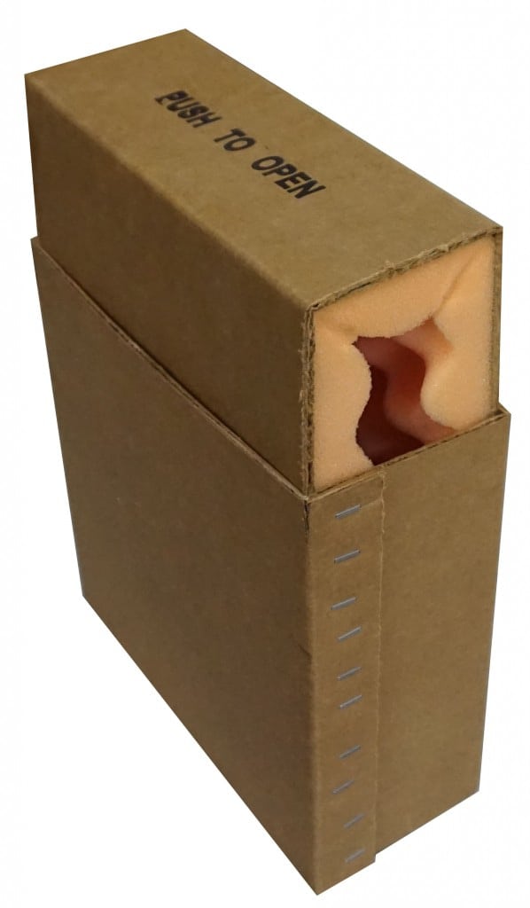 Open corrugated container fitted with protective foam supports